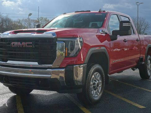 New 2025 GMC Sierra 2500 Pro w/ Convenience Package image 3