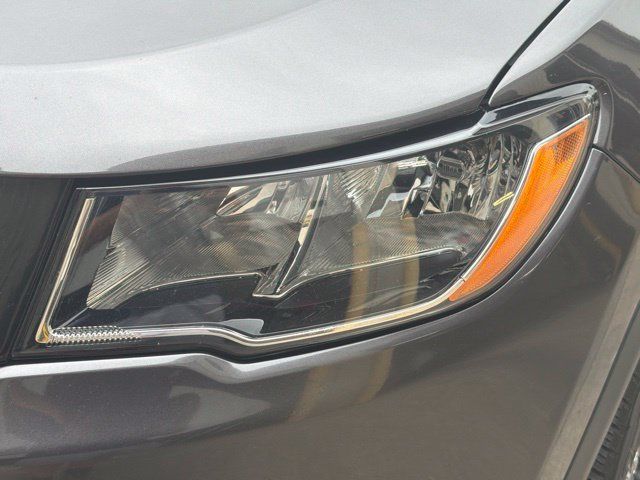 Used 2020 Jeep Compass Limited FWD image 9