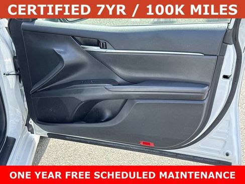 Used 2023 Toyota Camry SE FWD image 8