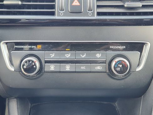 Used 2017 Kia Optima LX w/ Option Group 014 image 19