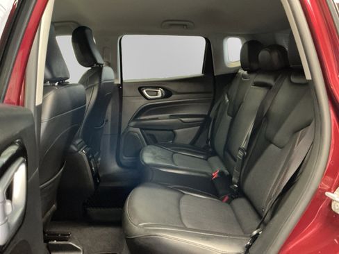Used 2022 Jeep Compass Trailhawk w/ Trailhawk Convenience Group AWD/4WD image 13