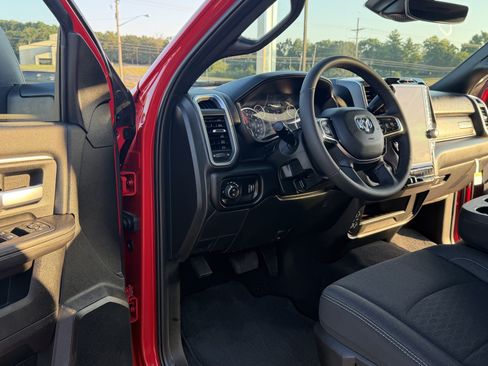 Used 2026 RAM 2500 Big Horn AWD/4WD image 18