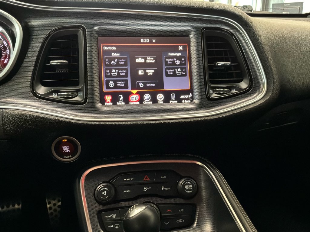 Used 2015 Dodge Challenger SRT RWD image 26