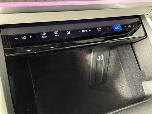 New 2025 Jeep Wagoneer S Limited image 8