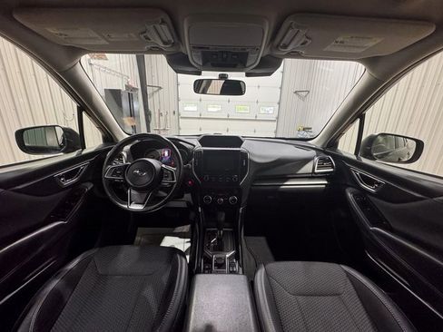 Used 2022 Subaru Forester Premium image 25