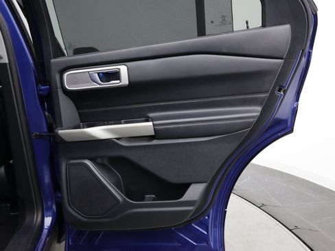 Used 2021 Ford Explorer Limited RWD image 43
