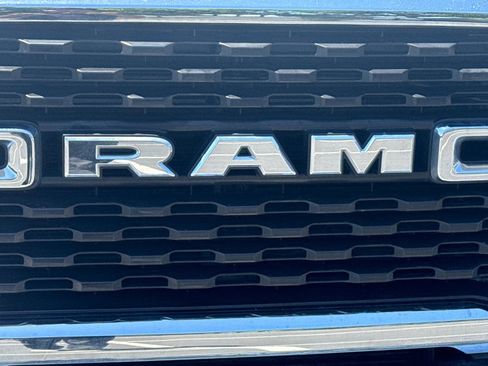 Used 2024 RAM 2500 Big Horn AWD/4WD image 8