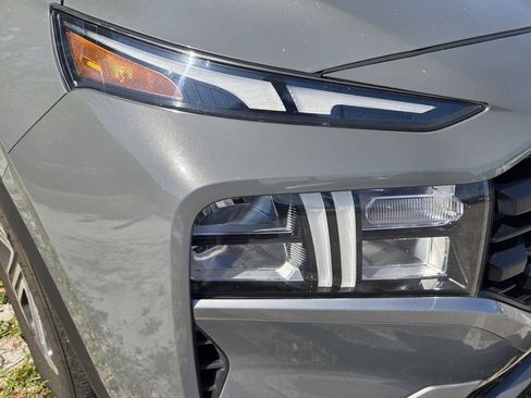 Used 2023 Hyundai Santa Fe SE FWD image 10