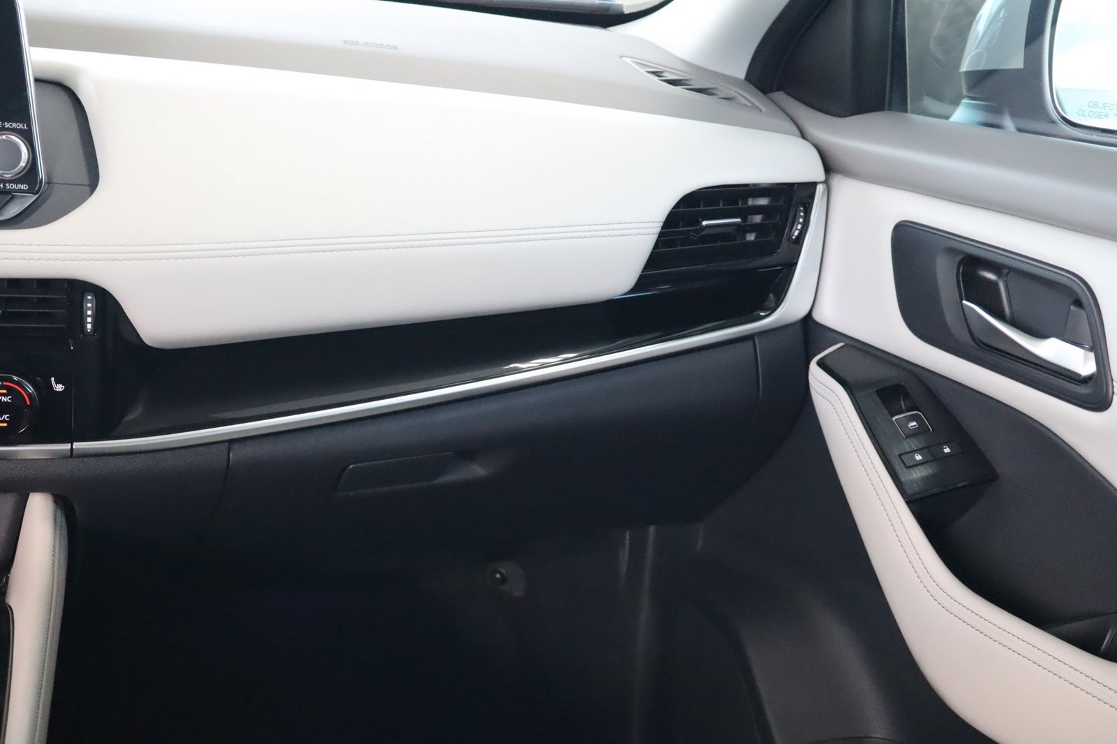 Used 2022 Nissan Rogue SL FWD image 31
