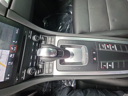Used 2018 Porsche 718 Cayman S RWD image 23
