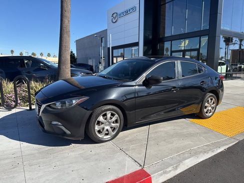 Used 2015 MAZDA MAZDA3 i Sport image 2