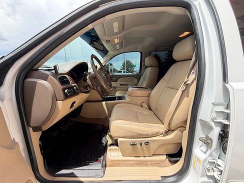 Used 2011 Chevrolet Silverado 2500 LTZ w/ LTZ Plus Package AWD/4WD image 28