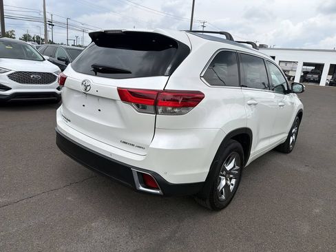 Used 2019 Toyota Highlander Limited Platinum AWD/4WD image 5
