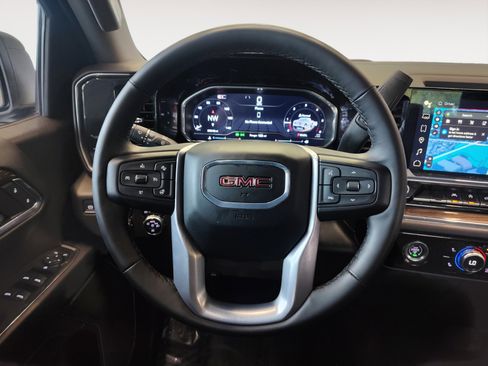 Used 2024 GMC Sierra 1500 Elevation AWD/4WD image 18