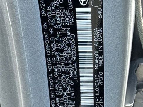 Used 2024 Toyota Prius Limited image 34