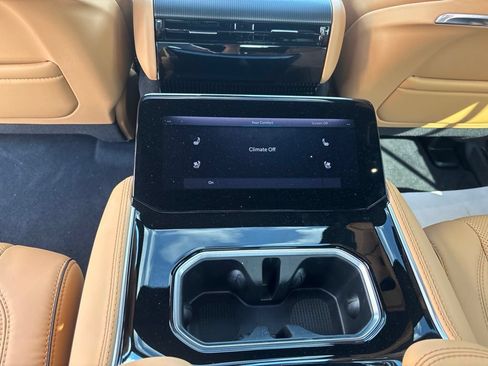 New 2026 Jeep Grand Wagoneer Summit AWD/4WD image 28