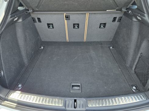 Certified 2026 Porsche Macan image 31