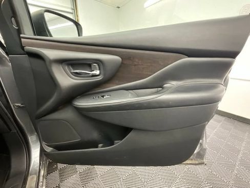 Used 2020 Nissan Murano Platinum AWD/4WD image 16