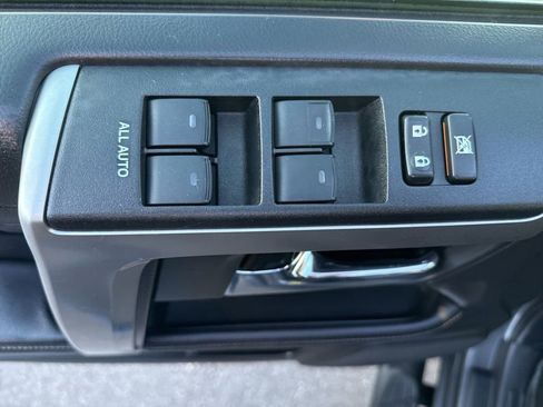 Used 2017 Toyota 4Runner SR5 image 25