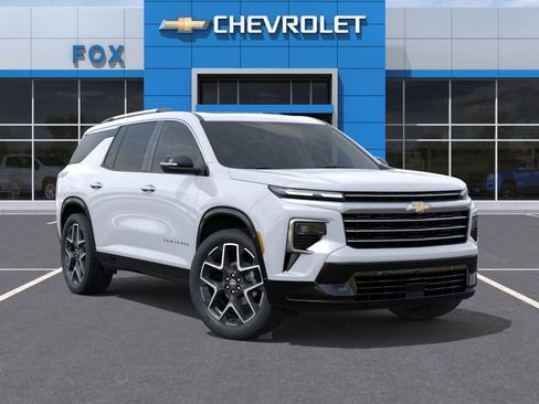 New 2026 Chevrolet Traverse High Country w/ LPO, Floor Liner Package image 7