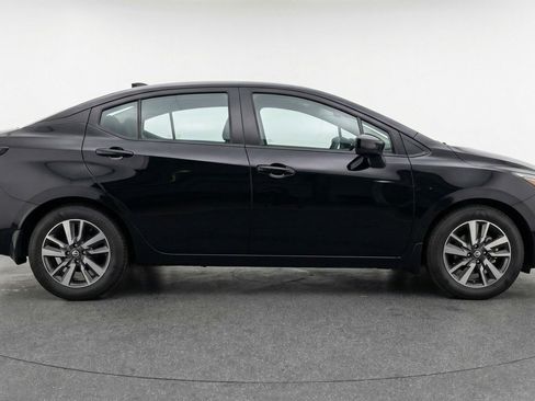 Used 2025 Nissan Versa SV FWD image 11