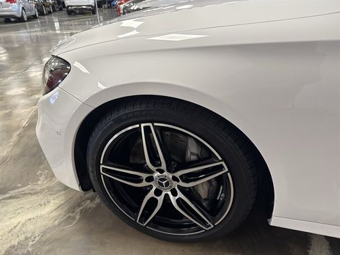 Used 2019 Mercedes-Benz E 300 w/ Premium 1 Package image 10