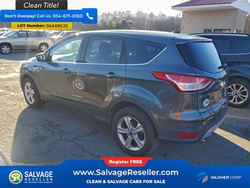 Used 2015 Ford Escape SE image 3