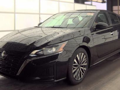 Used 2025 Nissan Altima 2.5 SV