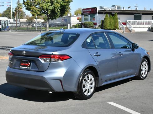 Used 2024 Toyota Corolla LE image 8