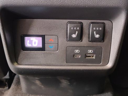 Certified 2023 Nissan Rogue Platinum w/ Platinum Premium Package image 36