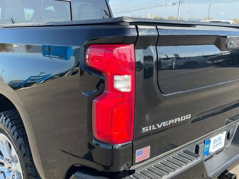 Certified 2024 Chevrolet Silverado 1500 High Country w/ High Country Premium Package AWD/4WD image 13