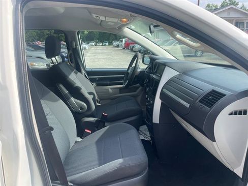 Used 2010 Dodge Grand Caravan SE w/ Entertainment Group 1 FWD image 10