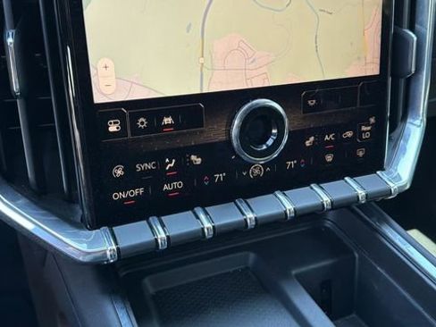 Used 2025 GMC Acadia Elevation FWD image 30