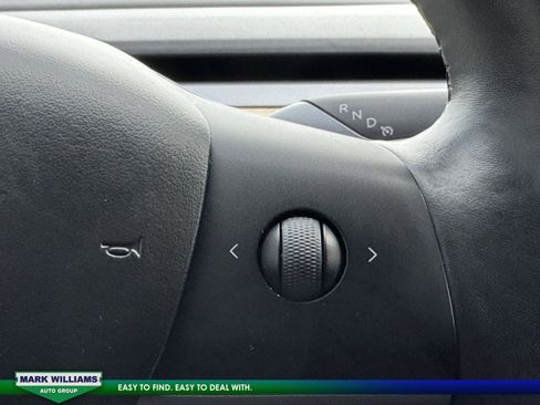 Used 2018 Tesla Model 3 image 15