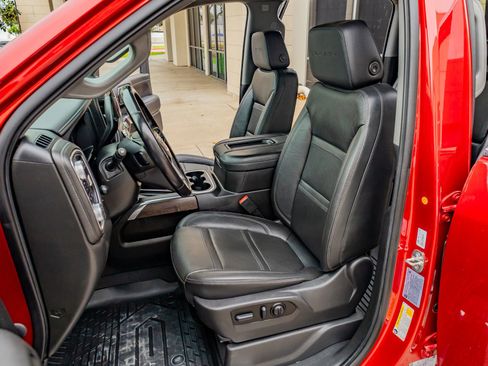 Used 2022 GMC Sierra 3500 Denali image 30