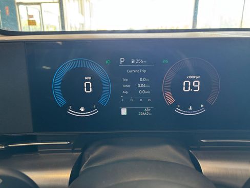 Used 2025 Hyundai Kona SEL image 40