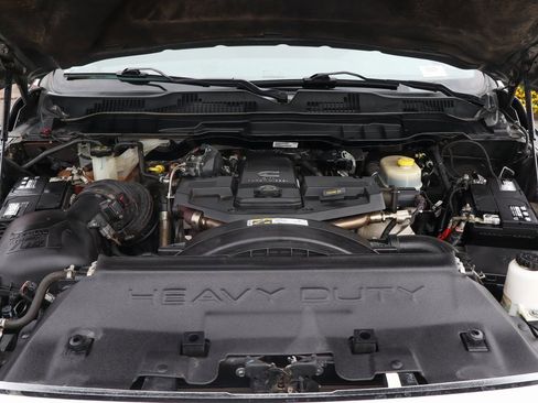 Used 2013 RAM 2500 Tradesman w/ Chrome Appearance Group image 12