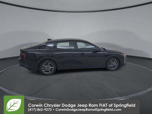 Used 2025 Kia K4 FWD image 16