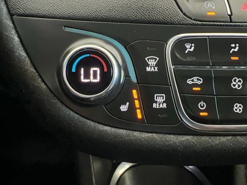 Used 2022 Chevrolet Malibu LT FWD image 64