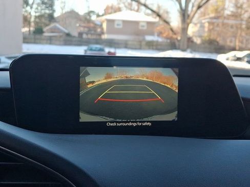 Used 2024 MAZDA MAZDA3 s image 24