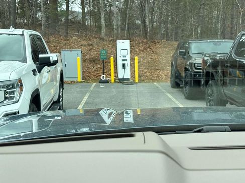 New 2026 GMC Yukon XL Denali image 13