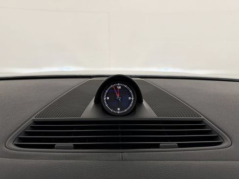 Used 2017 Porsche Panamera 4 AWD/4WD image 63