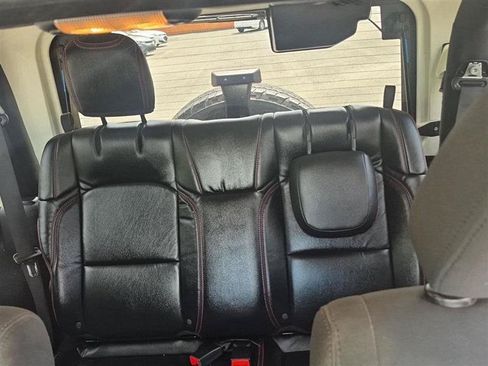 Used 2012 Jeep Wrangler Sport AWD/4WD image 15
