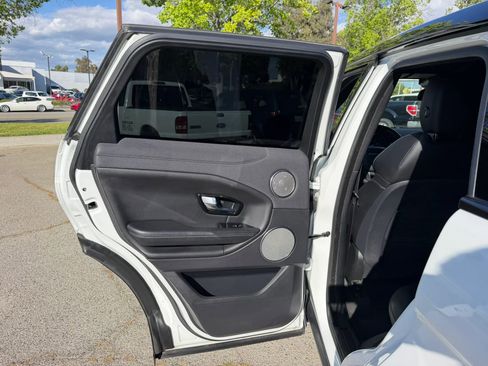 Used 2018 Land Rover Range Rover Evoque SE Premium AWD/4WD image 19