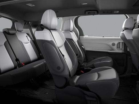 New 2026 Toyota Sienna XSE FWD image 29