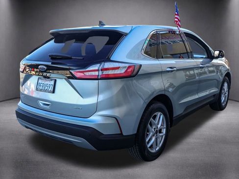 Used 2023 Ford Edge SEL image 4