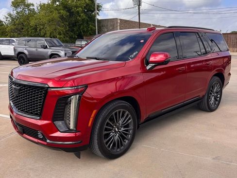 Used 2025 Cadillac Escalade Sport Platinum image 3