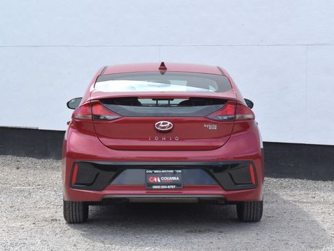Used 2019 Hyundai Ioniq Blue FWD image 4