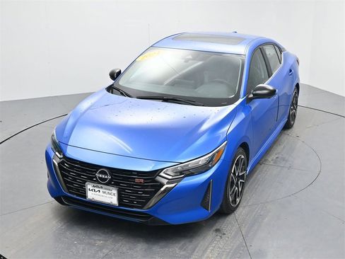 Used 2024 Nissan Sentra SR w/ SR Premium Package image 43