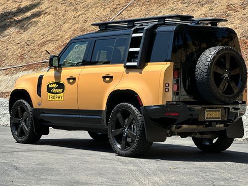 Used 2022 Land Rover Defender 110 Trophy Edition image 6